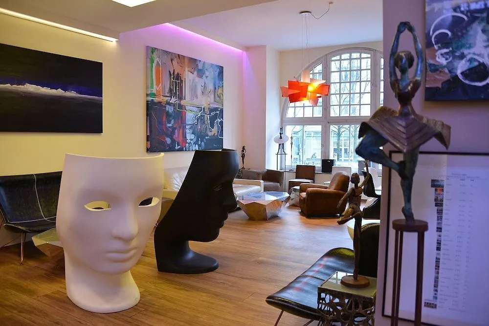 Arthotel Munich contacts